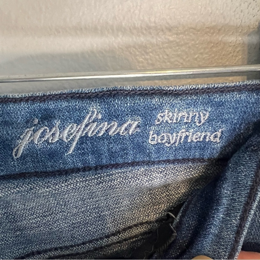 7 For All Mankind Womens Josefina Boyfriend Jeans Distressed Sz 27 Button Fly - Picture 9 of 15